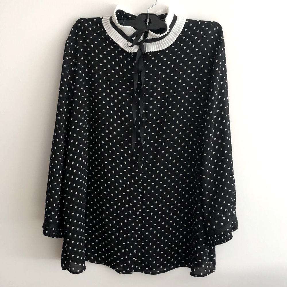 NWOT pleated Collar Blouse